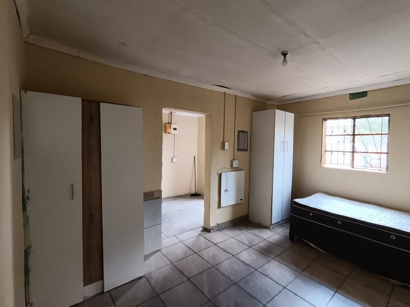 12 Bedroom Property for Sale in Westbourne Eastern Cape